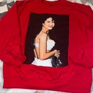 Selena pullover size S